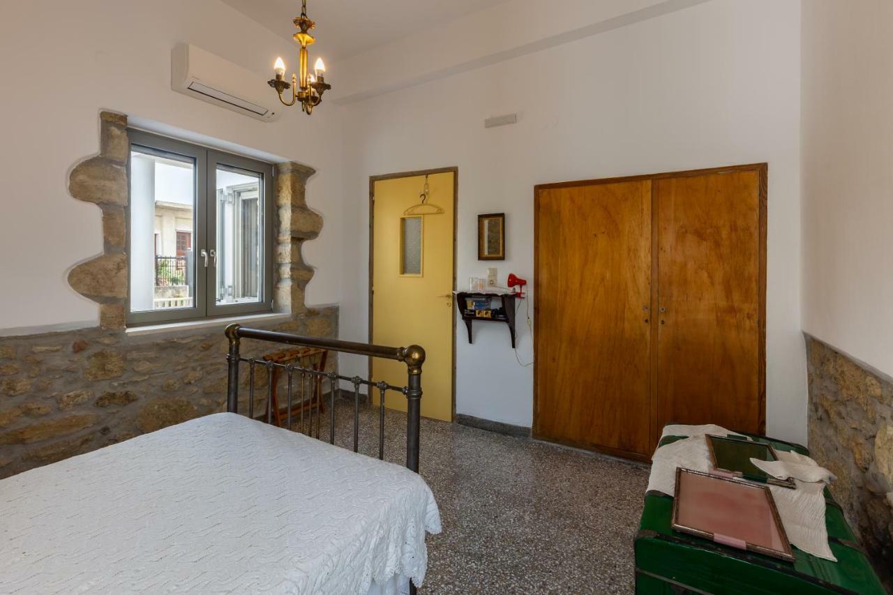 Вилла Iliopetra House Сивас Экстерьер фото